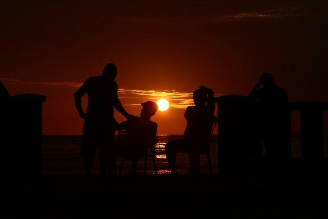 Hostal Mirada Al Mar Las Tunas ภายนอก รูปภาพ